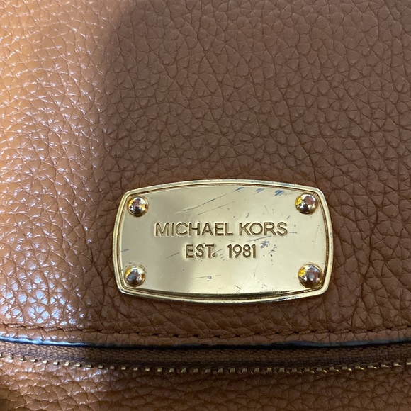Michael Kors Crossbody - Picture 13 of 15